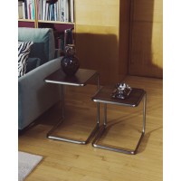 Приставной столик Tarsel из орехового шпона и стали