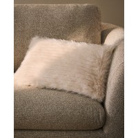Чехол для подушки Derolia в полоску цвета экрю с эффектом меха, 40 x 60 см
