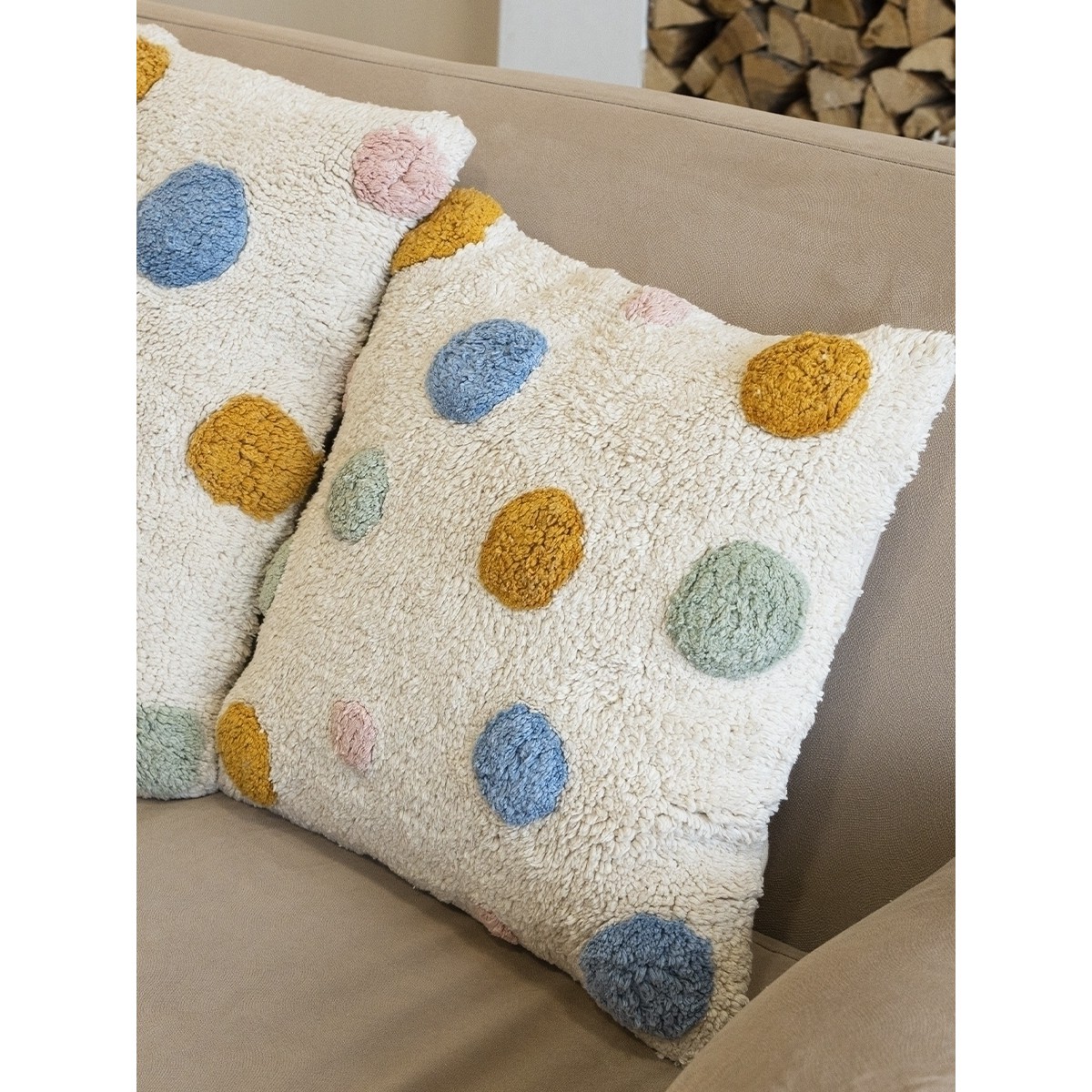 Подушка декоративная Lillaland Lovely Dots 40x40