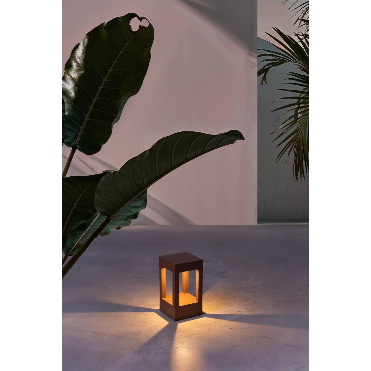 Низкий уличный светильник Agra Led
