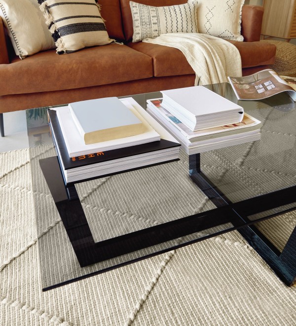 Журнальный столик Plum