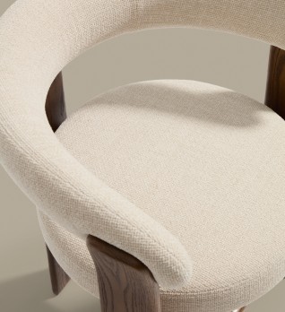 Полубарный стул Granite из бежевой синели и массива ясеня с отделкой под орех, 65 см
