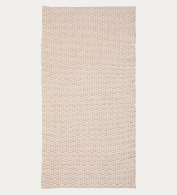 Ковер Mascarell из хлопка и полиэстера белого цвета 70 x 140 см