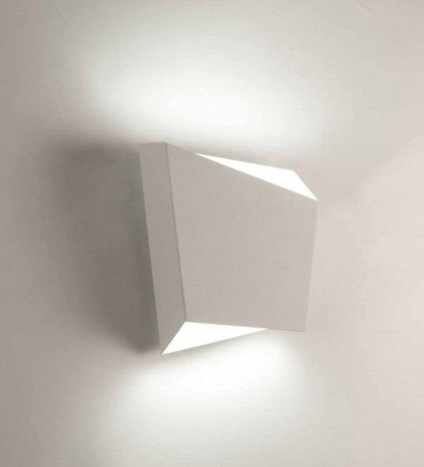 Настенный светильник MANTRA  ASIMETRIC 6220