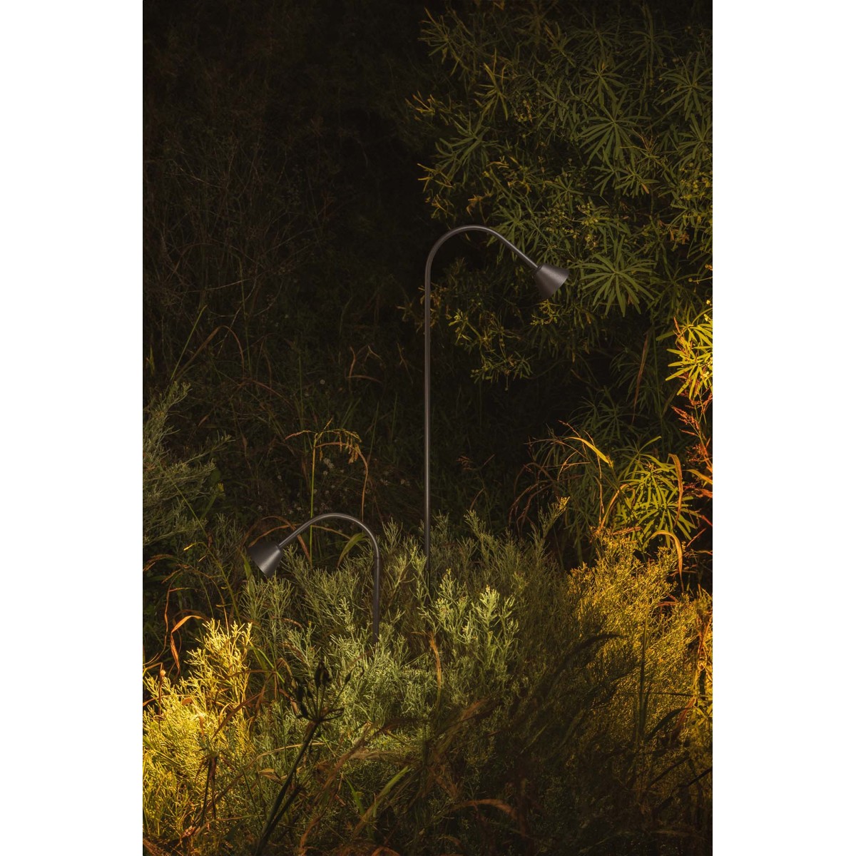 LILY 300 Уличный маяк на штыке черный LED 3W 2700K