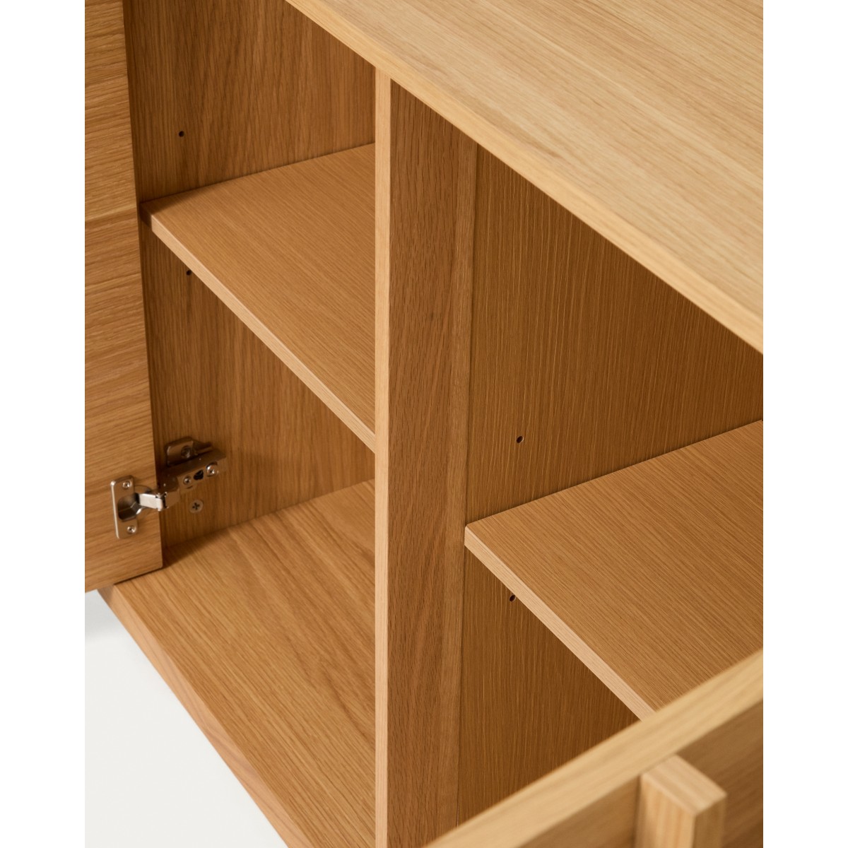 Комод Onix с отделкой из дубового шпона натурального оттенка, 150 x 80 см