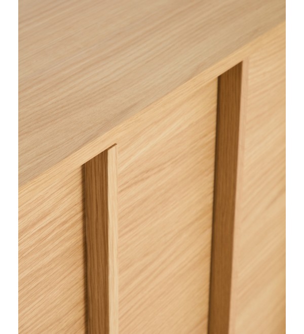 Комод Onix с отделкой из дубового шпона натурального оттенка, 150 x 80 см