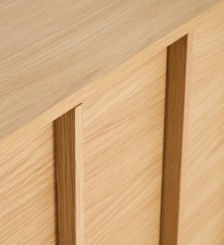 Комод Onix с отделкой из дубового шпона натурального оттенка, 150 x 80 см