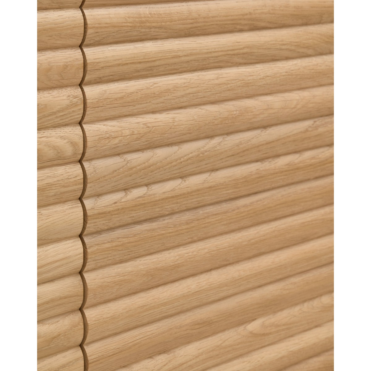 Lenon Буфет с 4 дверцами из дуба и дубового шпона 104,5 x 144 см