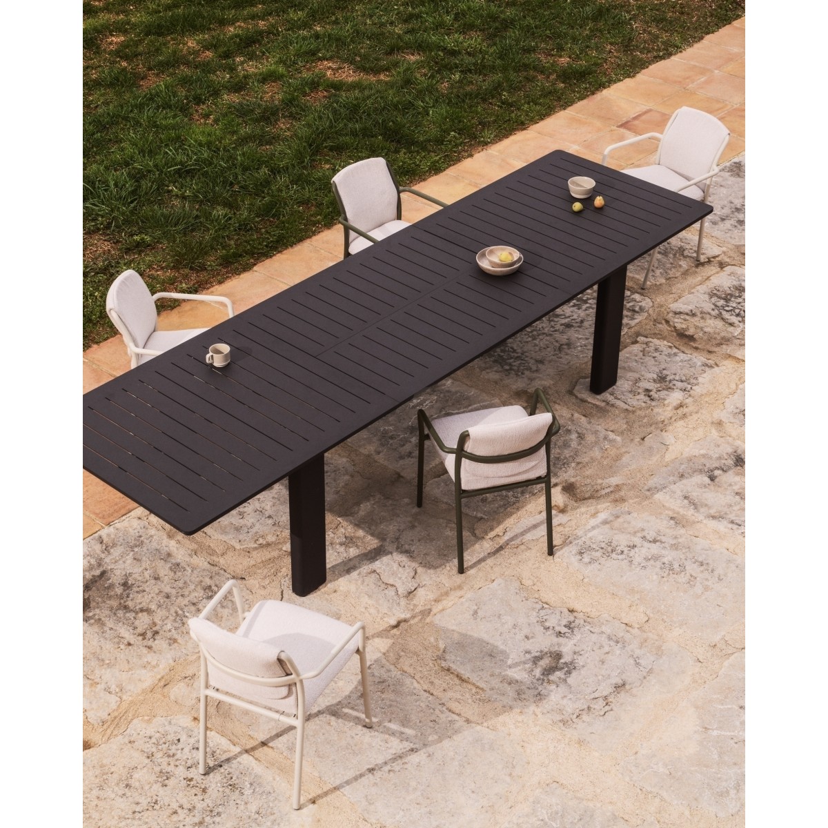 Раздвижной уличный стол Livorno из графитового алюминия, 233(350) x 100 см