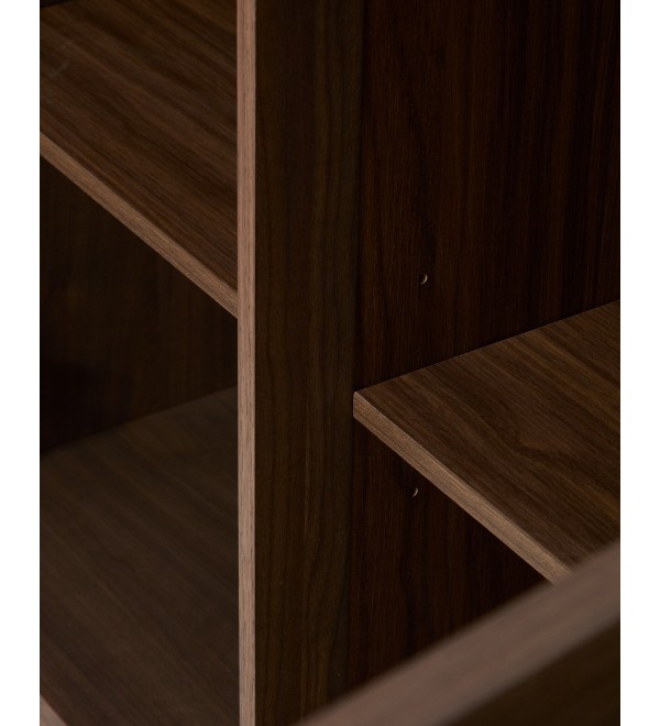Комод Onix с отделкой из орехового шпона темного цвета, 150 x 80 см