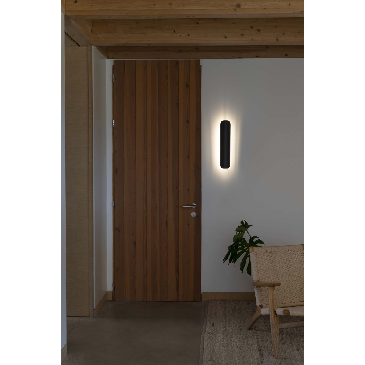 Настенный светильник NOVO 500 черный LED 12W 2700K