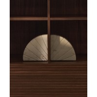 Подставка для книг Serela из белого мрамора
