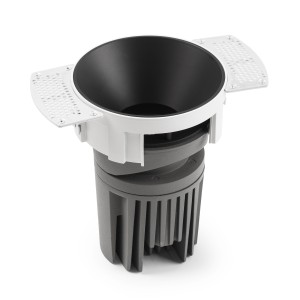 Deep 90 Downlight круглый без рамки черный 15° 3000K CRI95 STRIPY