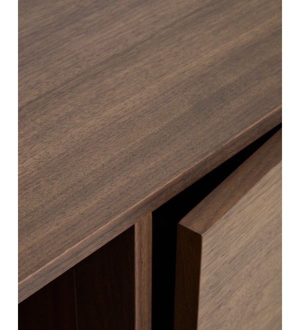 Комод Onix с отделкой из орехового шпона темного цвета, 150 x 80 см
