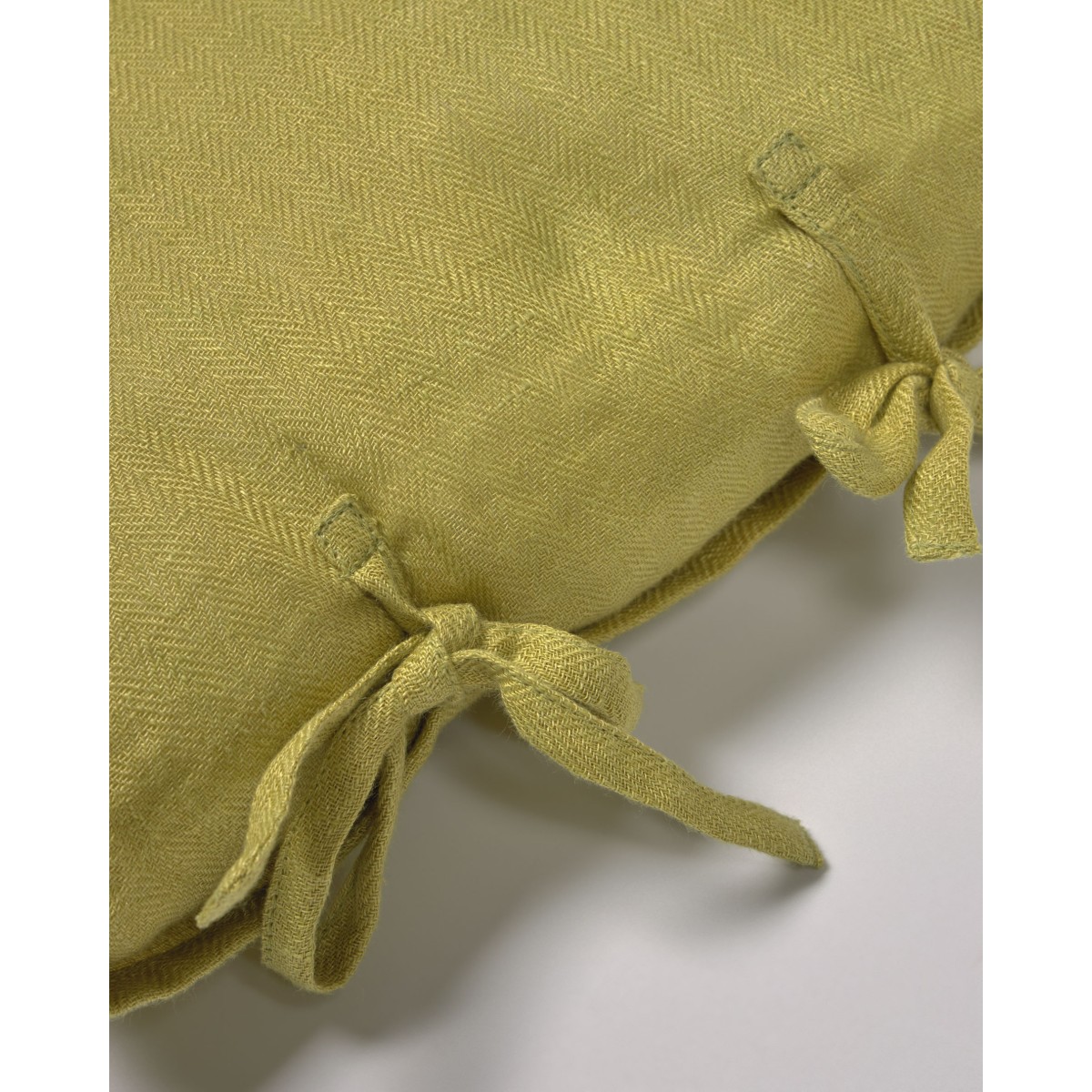 Чехол для подушки Tazu из 100% льна зеленый 30 x 50 cm