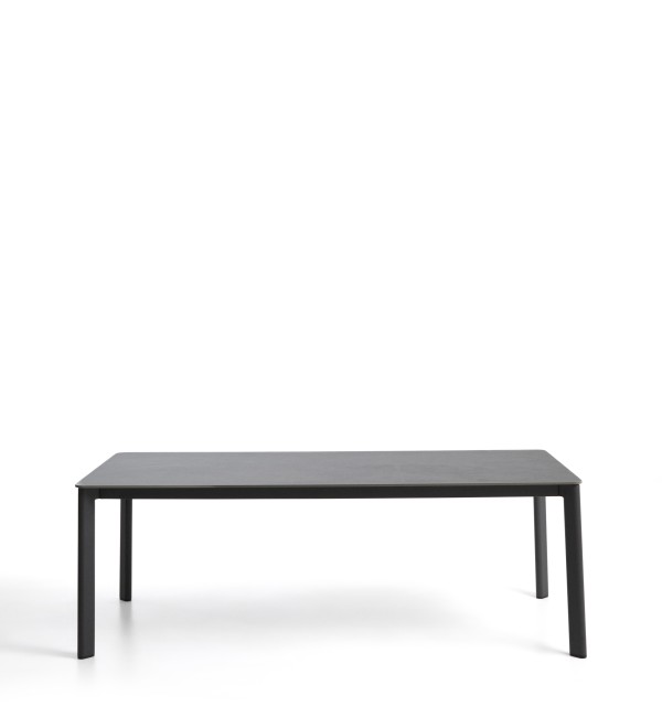 Уличный стол Anafi с графитовой столешницей из спеченного камня, 220 x 100 см