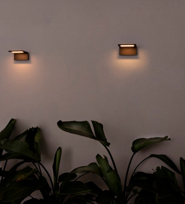 Уличный настенный светильник Ele Led