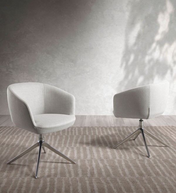 Поворотное кресло 4133/A172 из светло-серой ткани