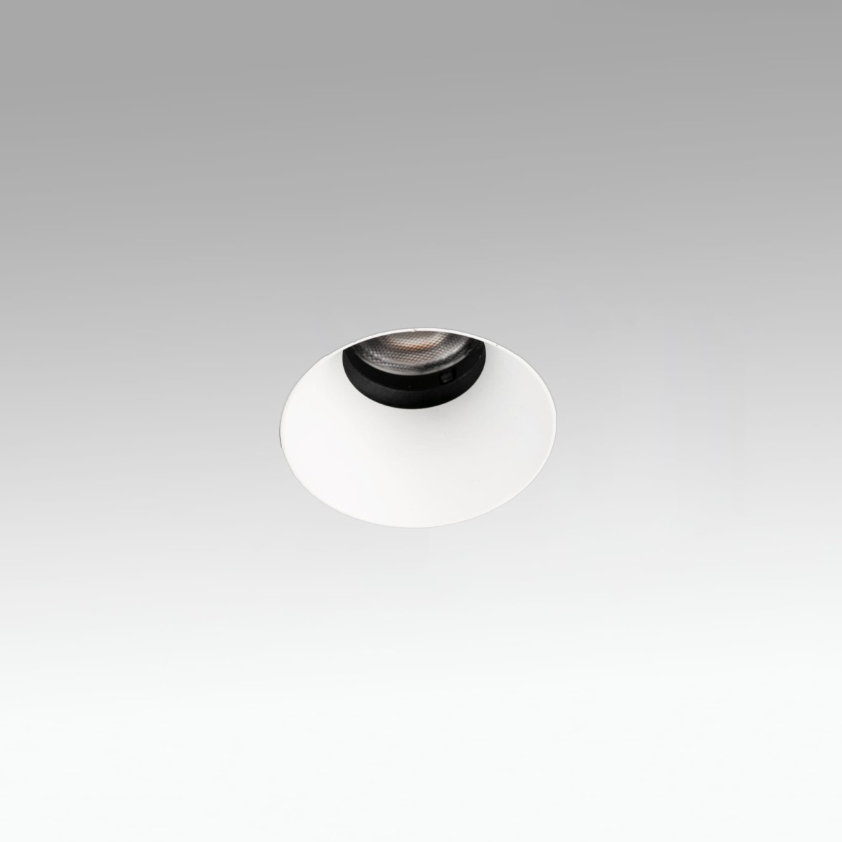 LOX Встраиваемый светильник ORIENTABLE TRIM белый 6-8W 2700K 3