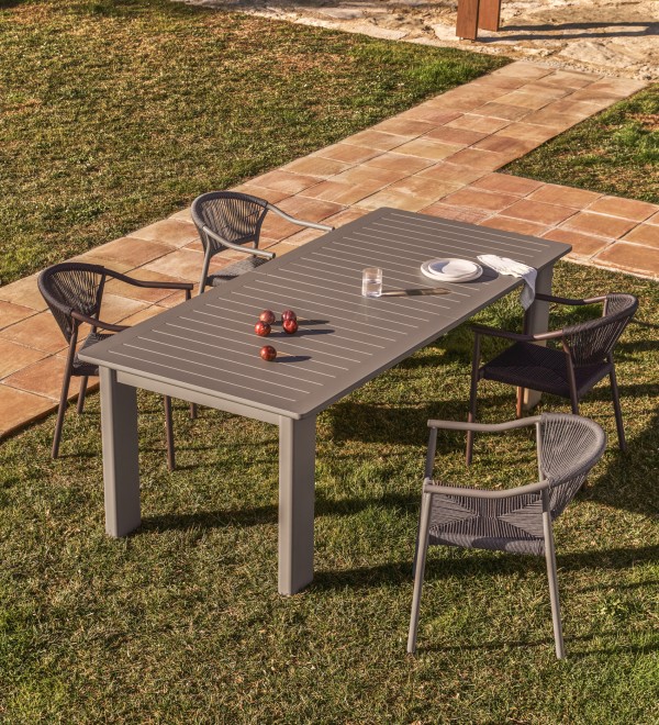 Раздвижной стол Livorno из алюминия цвета таупе, 233(350) x 100 см