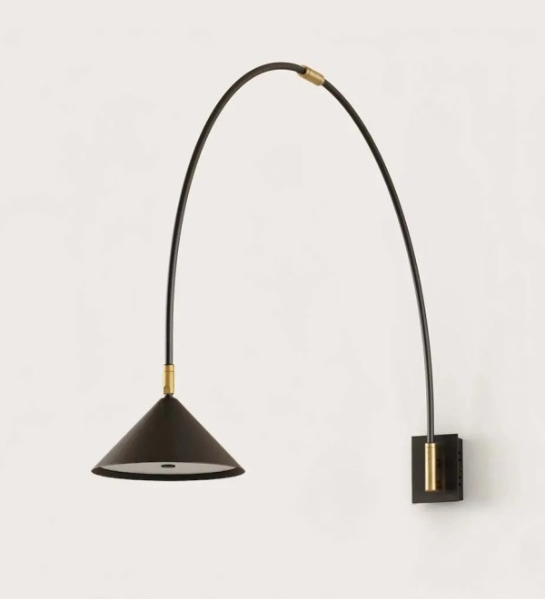 Настенный светильник Hinoo латунный/черный