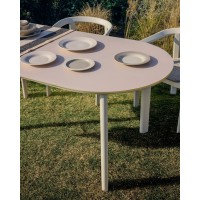 Уличный стол Erice из алюминия и закаленного стекла цвета экрю, 230 x 100 см