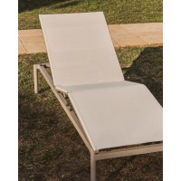 Шезлонг Lesina из алюминия и ткани цвета экрю