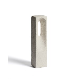 Скульптура Vriona из папье-маше цвета экрю 11 x 44,5 см