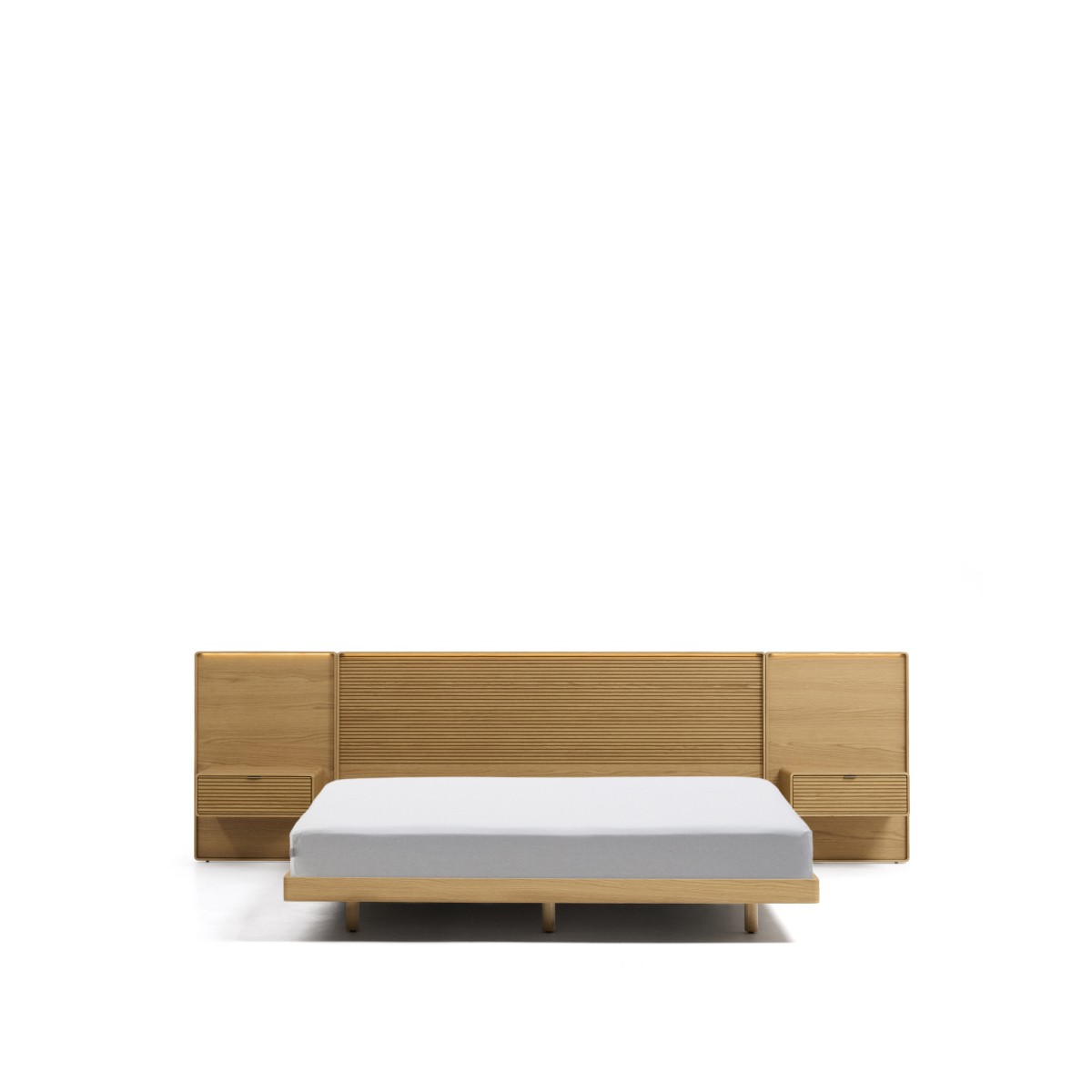 Кровать Norlen с 2 тумбочками из натурального шпона дуба, с подсветкой, 180 x 200 см