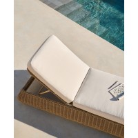Шезлонг Meria из искусственного ротанга