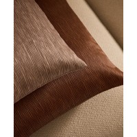 Чехол для подушки Mirca коричневый с фактурой 45 x 45 см