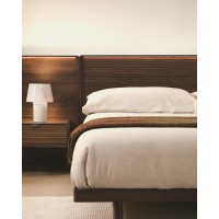 Изголовье кровати Norlen с двумя тумбочками из темного ореха LED, 316 см