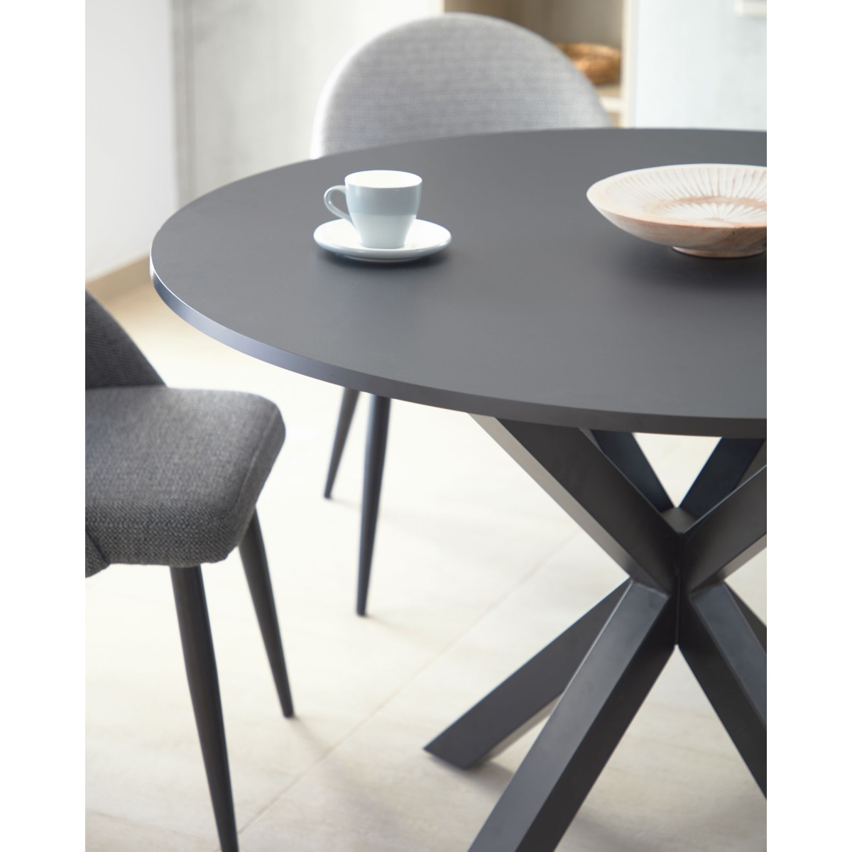 ARYA Круглый Ø 119 cm MDF стол со стальными черными ножками