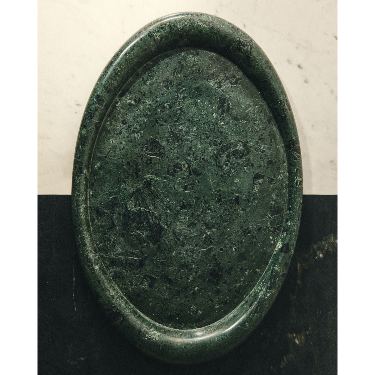 Поднос Lenorel из зеленого мрамора 43 x 28 см