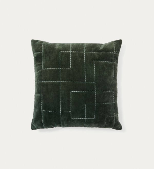 Чехол для подушки Prila из бархатного хлопка зеленого цвета с вышивкой 45 x 45 см