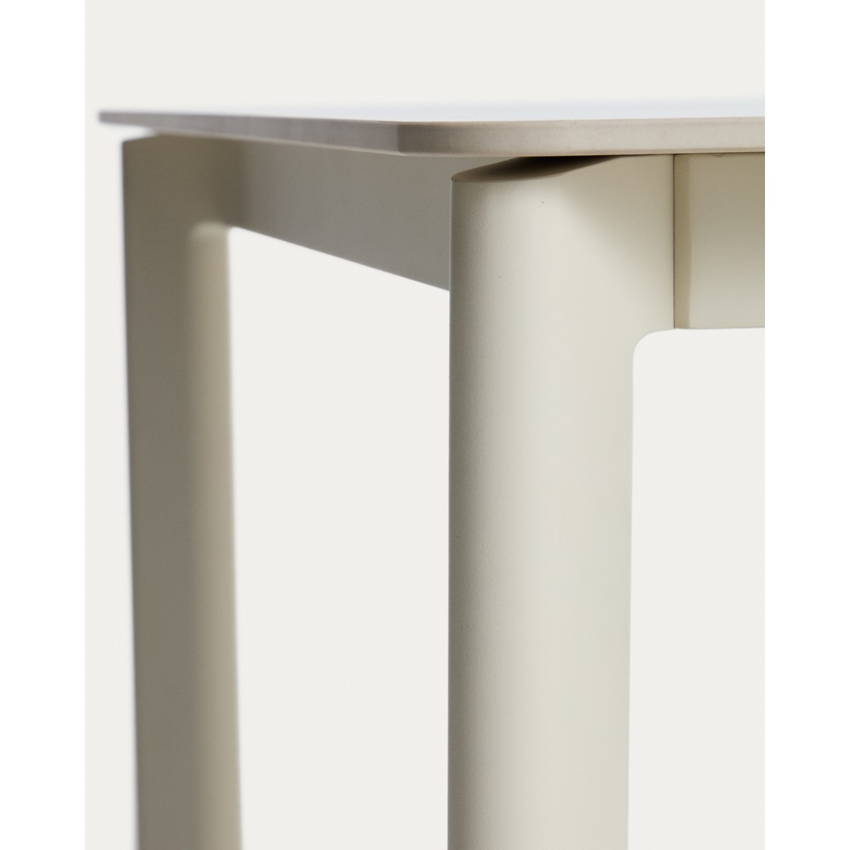 Уличный стол Anafi с бежевой столешницей из спеченного камня, 220 x 100 см