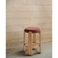 Granite Барный табурет из терракотового шенилла и массива ясеня в натуральной отделке 75 см