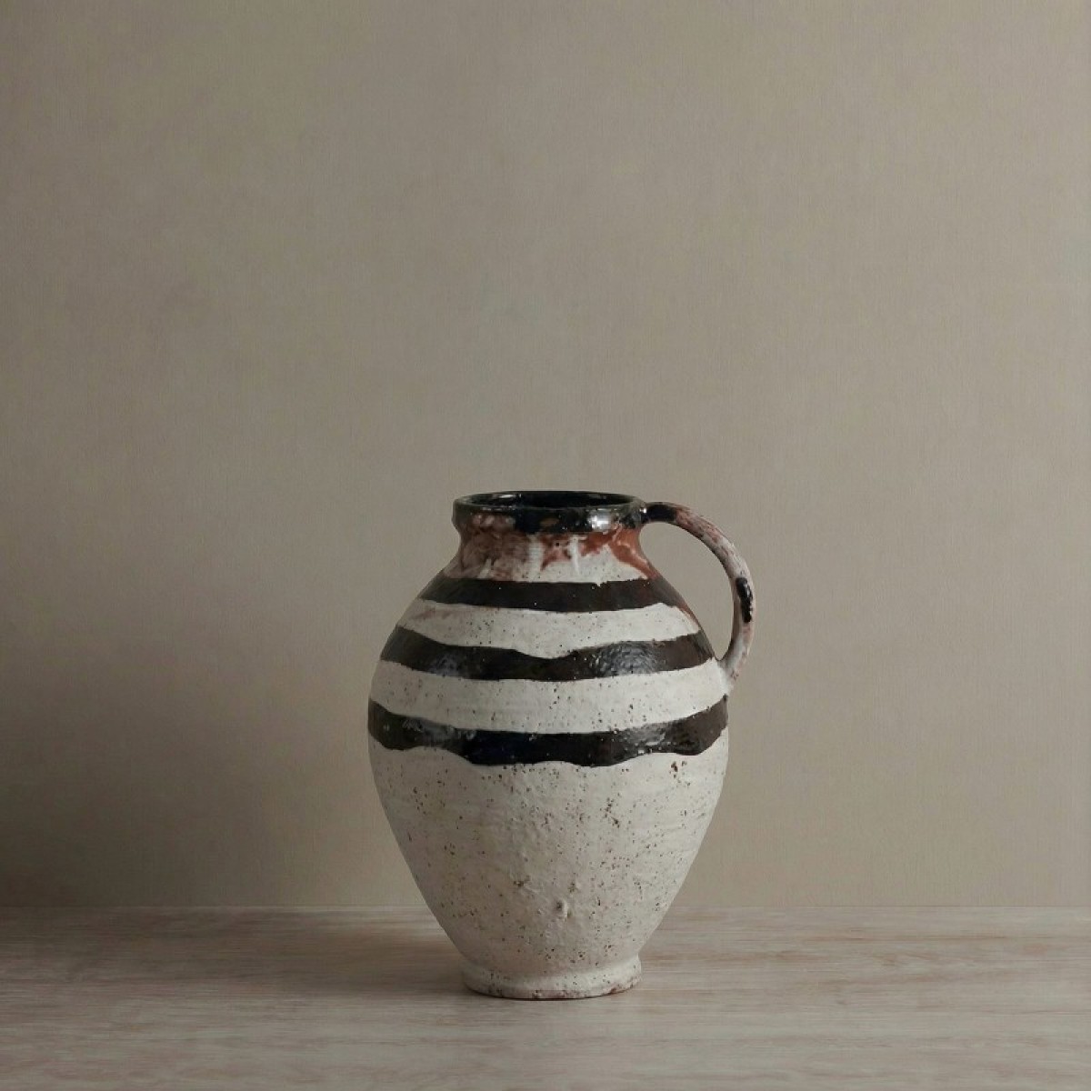 Ваза ACCESSORIES, MOD INTERIORS