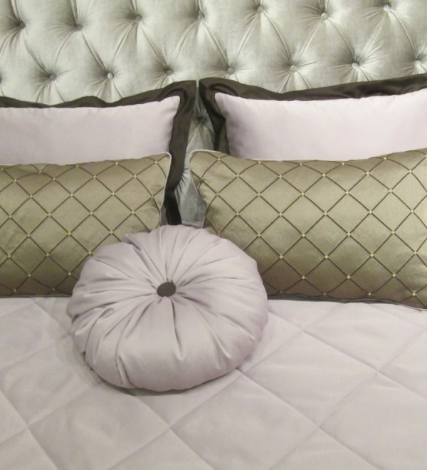 Виолет (Violet)  Комплект покрывало, плед, 5 подушек TEXTILE, FRATELLI BARRI