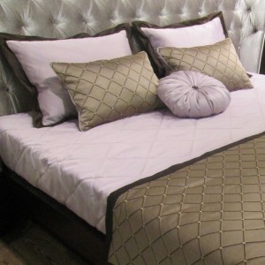 Виолет (Violet)  Комплект покрывало, плед, 5 подушек TEXTILE, FRATELLI BARRI
