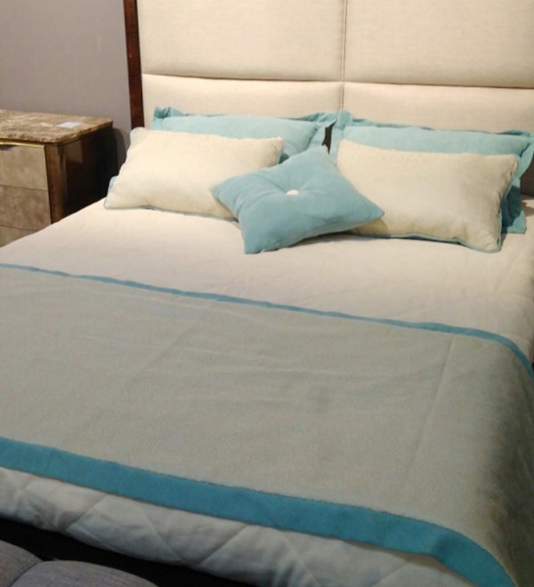 Феррара (Ferrara) комплект покрывало, плед, 5 подушек TEXTILE, FRATELLI BARRI