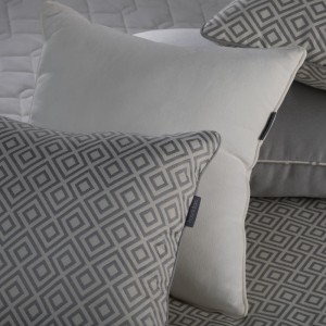 Подушка Chiara TEXTILE, FRATELLI BARRI