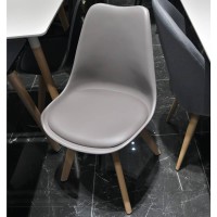 Комплект из 2-х стульев Eames Bon латте