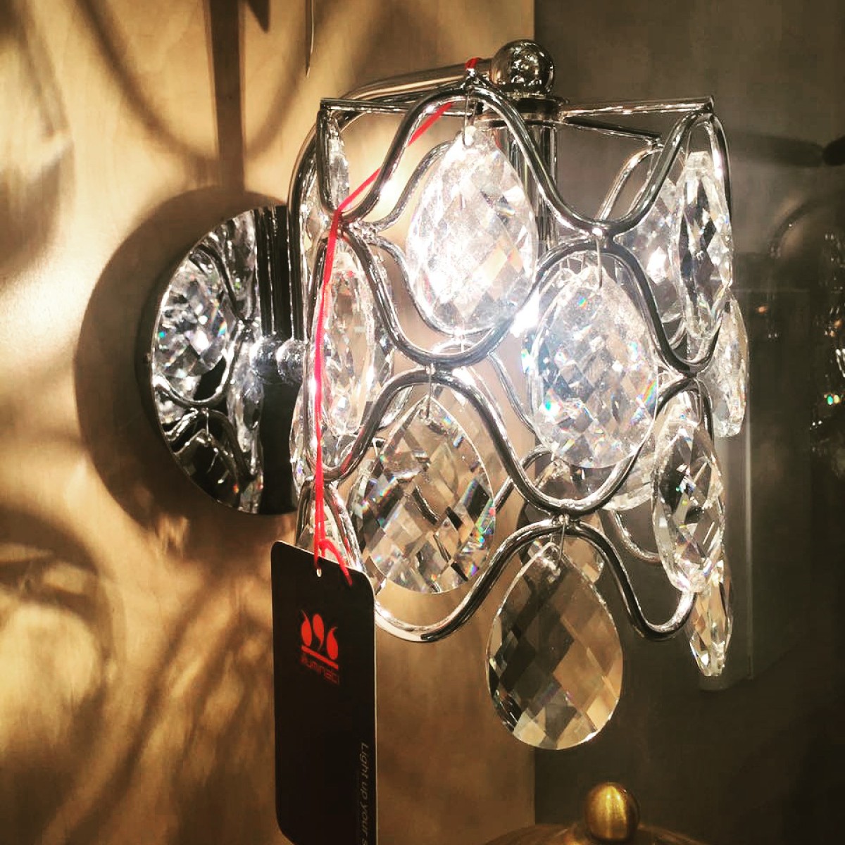 Настенный светильник Illuminati Nikon MB103910-1A chrome/clear