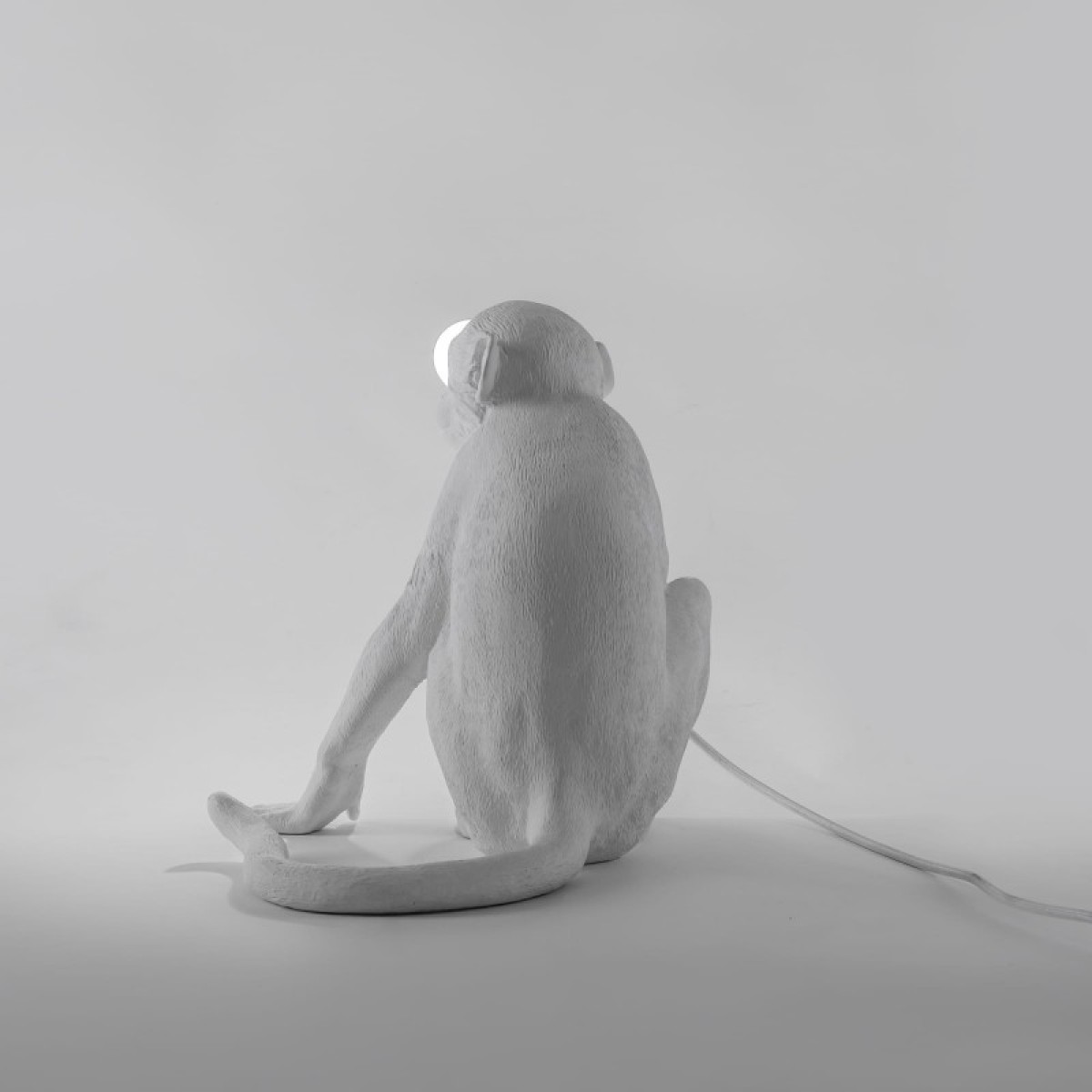 Настольная лампа Seletti Monkey Lamp Outdoor Sitting