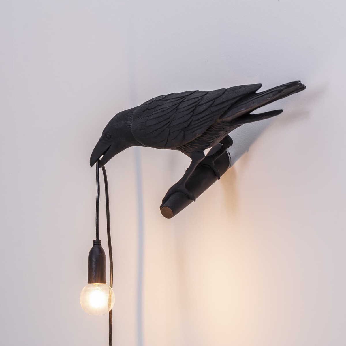 Настенный светильник Seletti Bird Looking Left Black