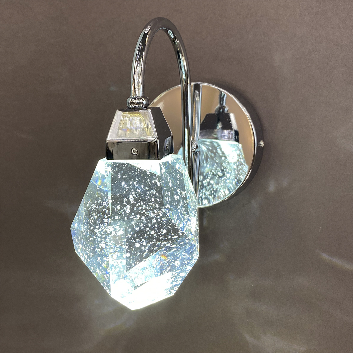 Настенный светильник Delight Collection Crystal rock chrome
