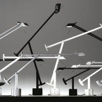 Настольная лампа Artemide Tizio Micro Black
