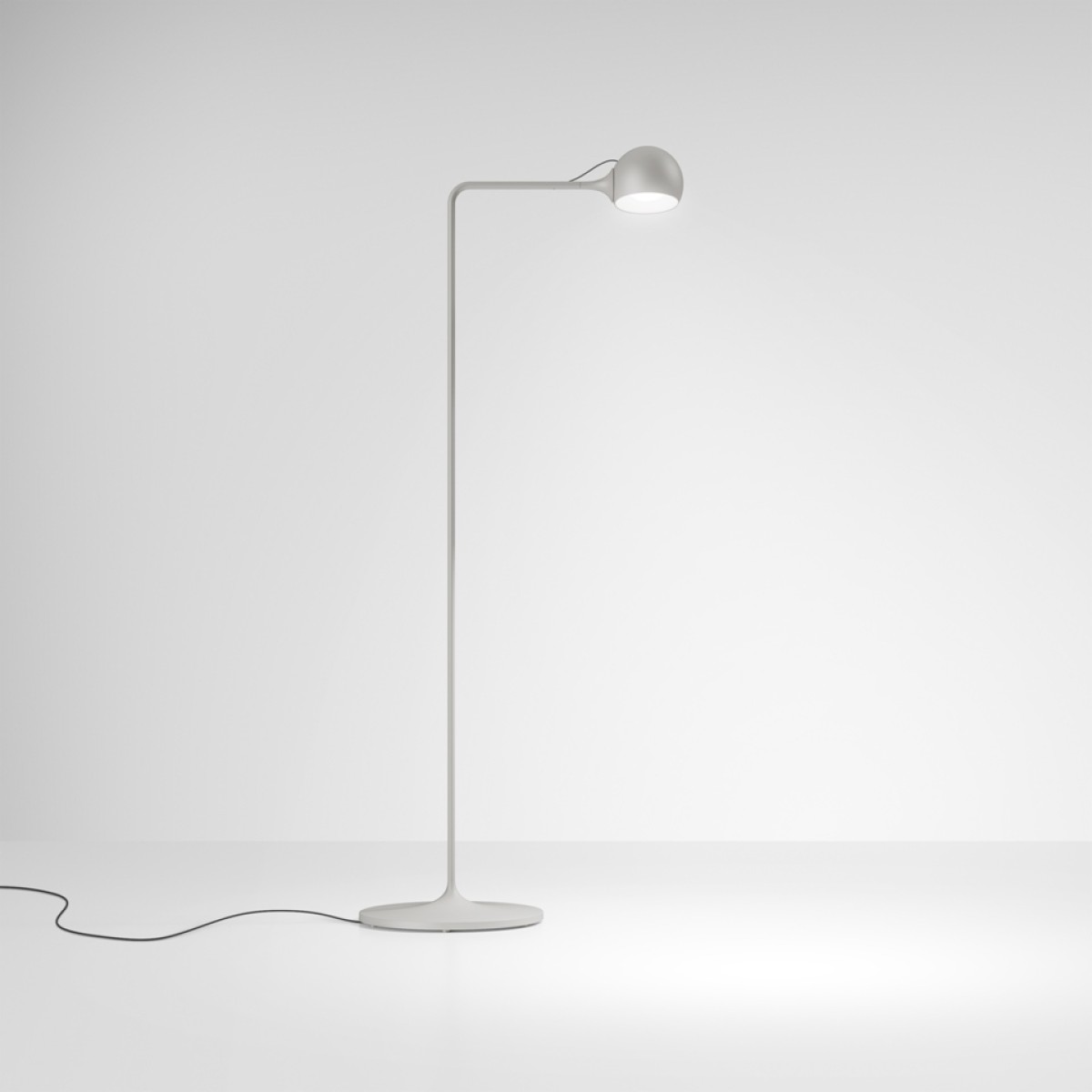 Торшер Artemide Ixa Reading White/Grey